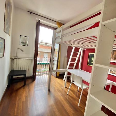 Grazioso Appartamento Nel Cuore Del Tran Tran Di Milano, Perfetto Per Amici E Famiglie, Vicino A Metropolitana Exterior foto